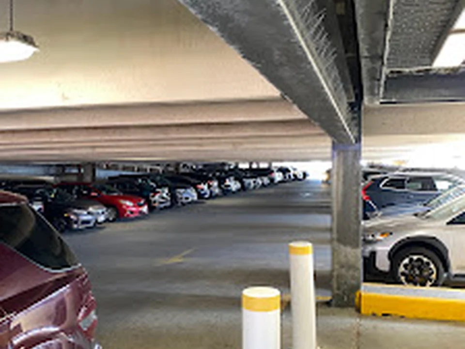 710 Albany Garage