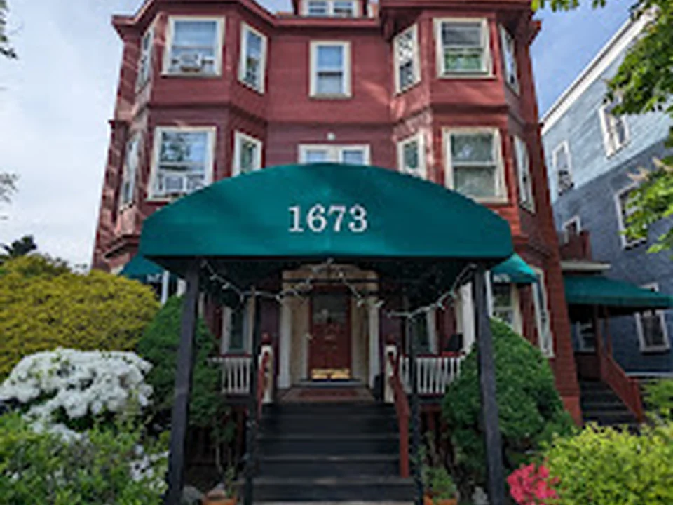A Friendly Inn At Harvard