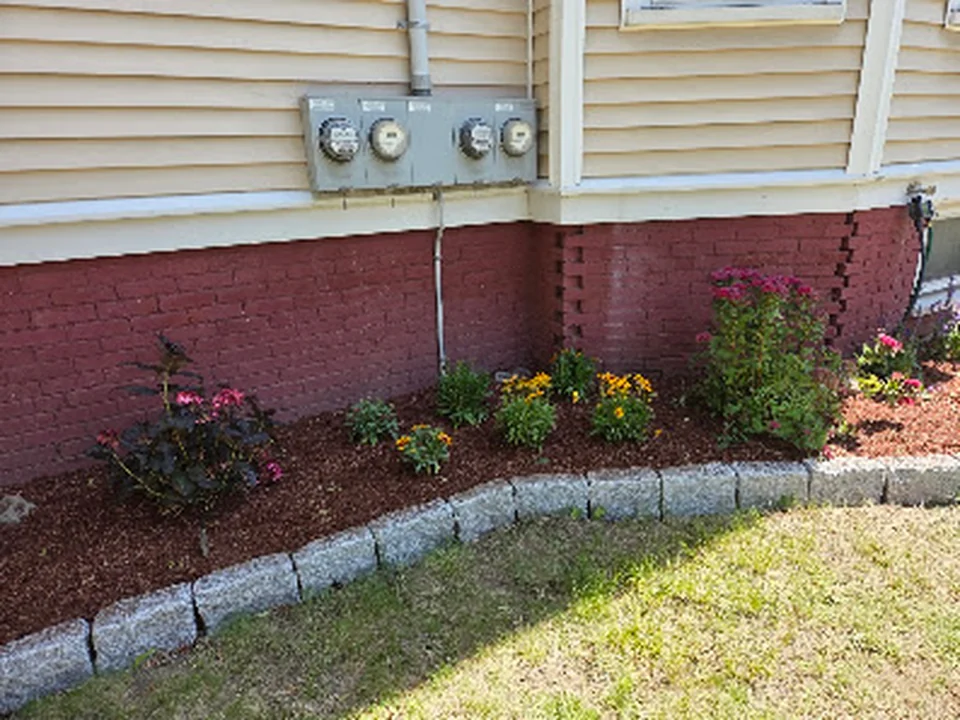 Alvarez Landscaping Inc