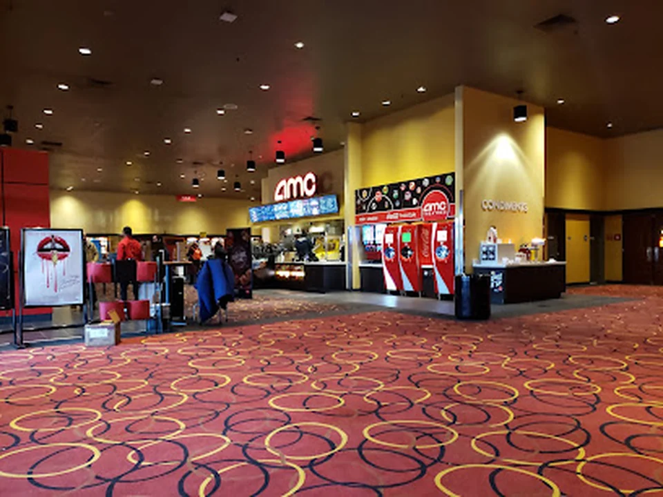 AMC Braintree 10