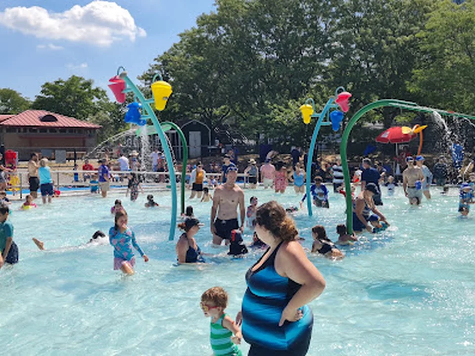 Foto de Artesani Playground Wading Pool and Spray Deck