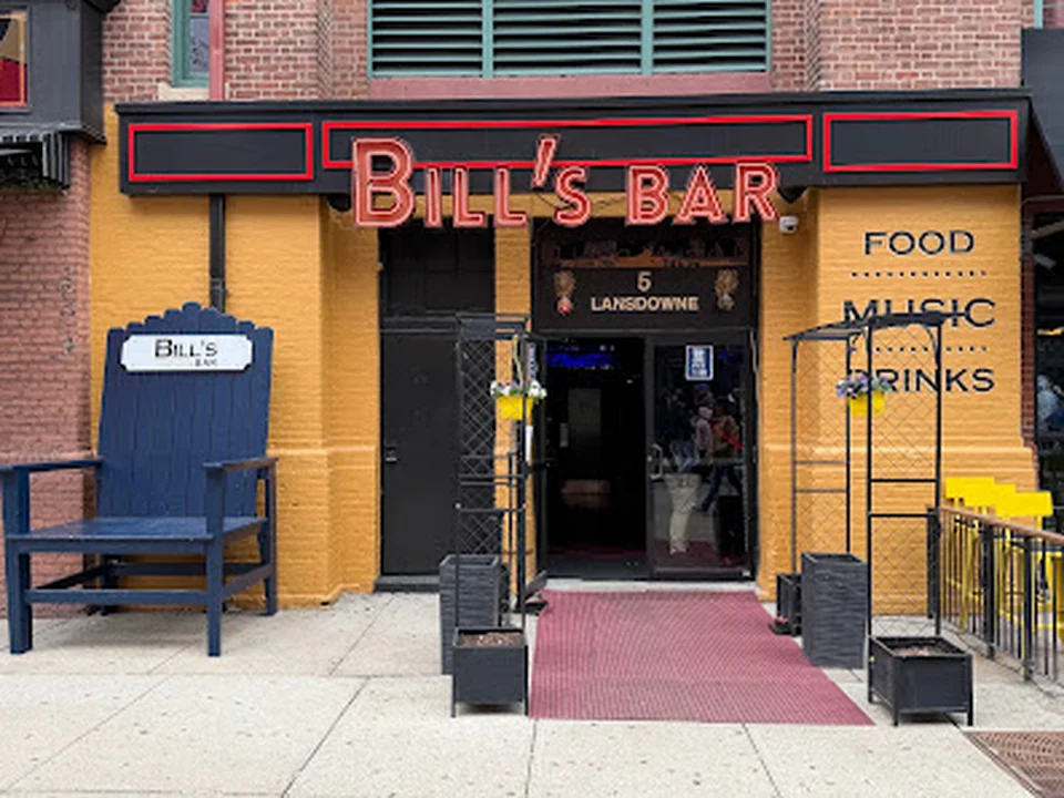 Bill's Bar & Lounge