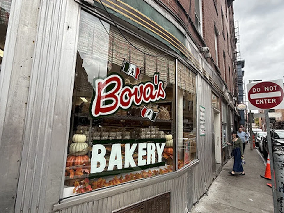 Bova's Bakery