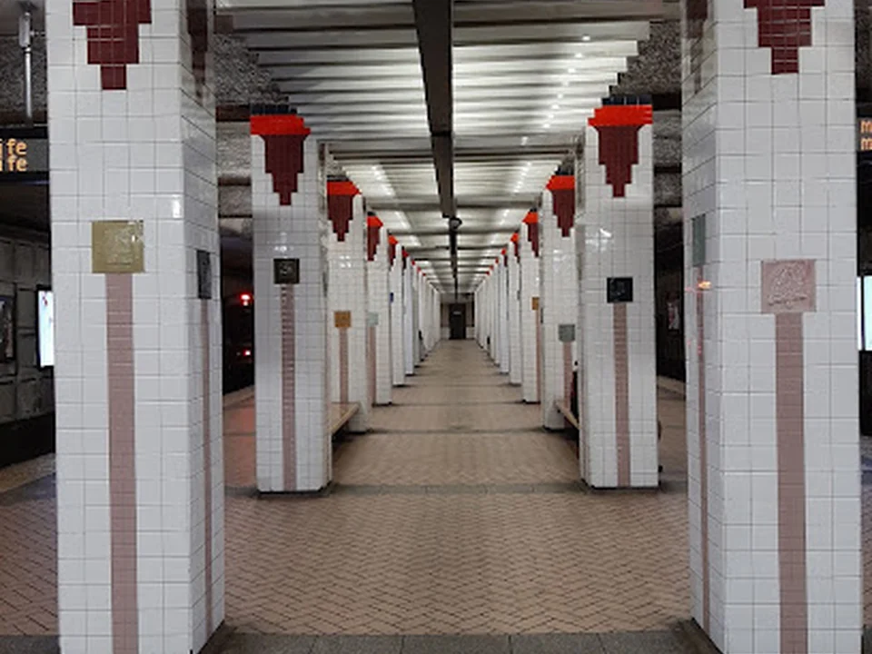 Broadway Station - Red Line