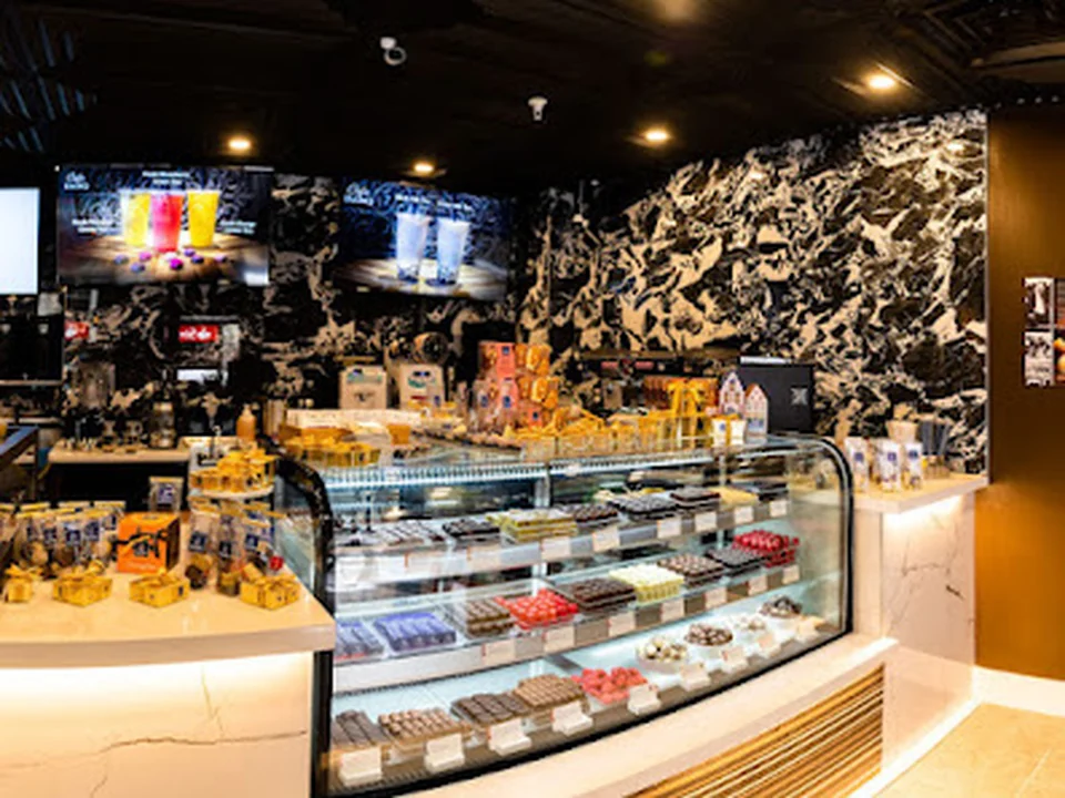 Cafe Darq