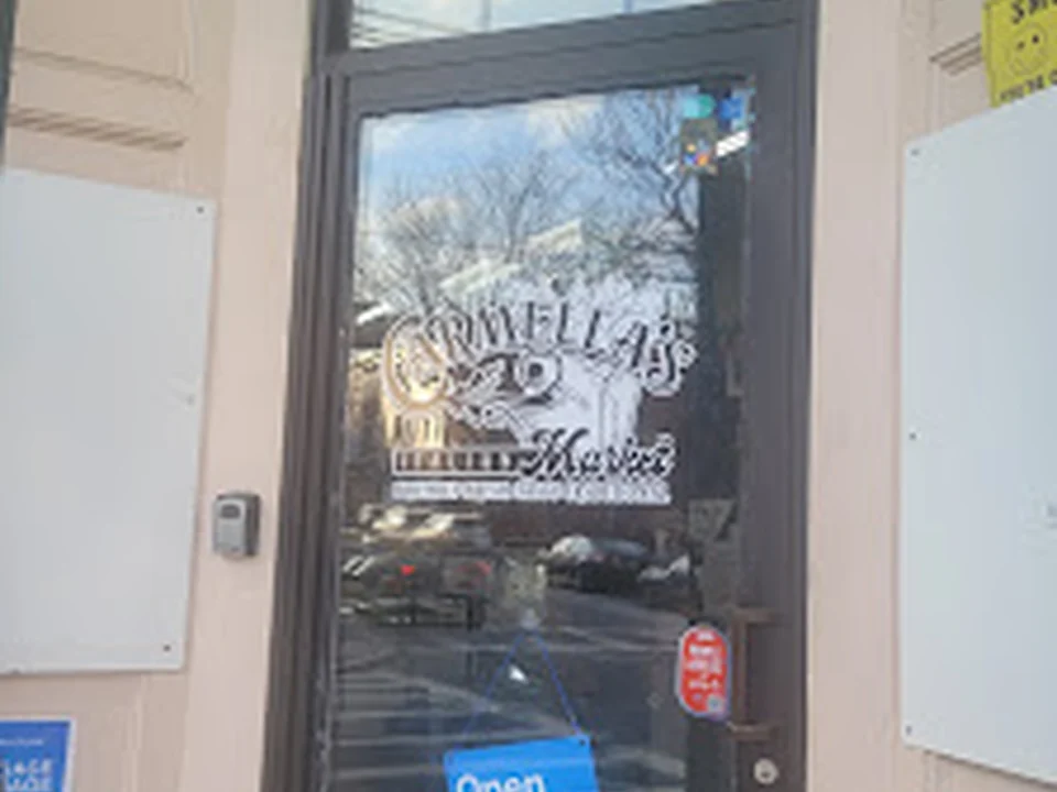 Carmella's Market