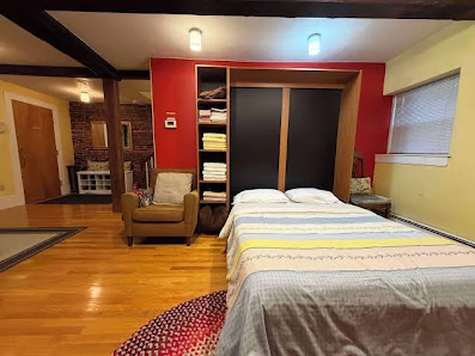Charming House In Downtown Boston, Nearby Attractions, Parking & Free WiFi