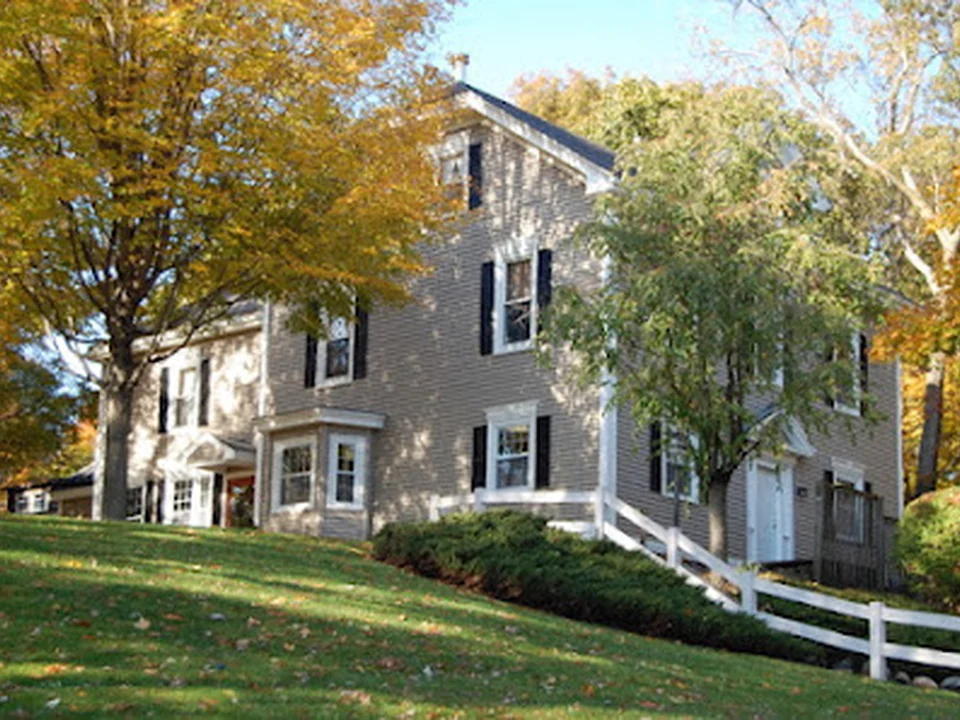 Commonwealth Veterinary Hospital