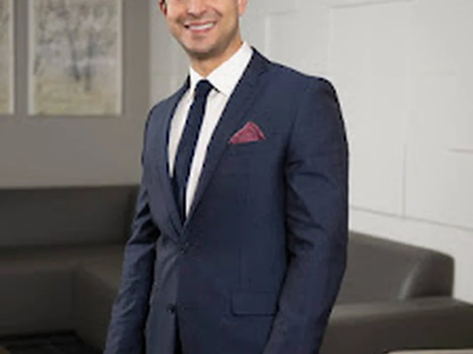 Dr. Vickram Tandon | Tandon Plastic Surgery