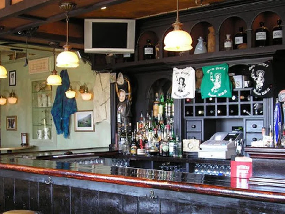 Durty Nelly's