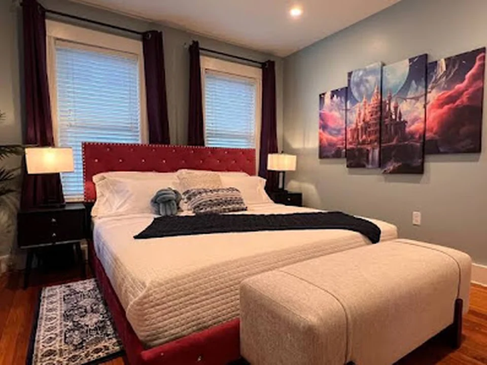 Easy Boston Access | Sleeps 6 | Free Street Parking