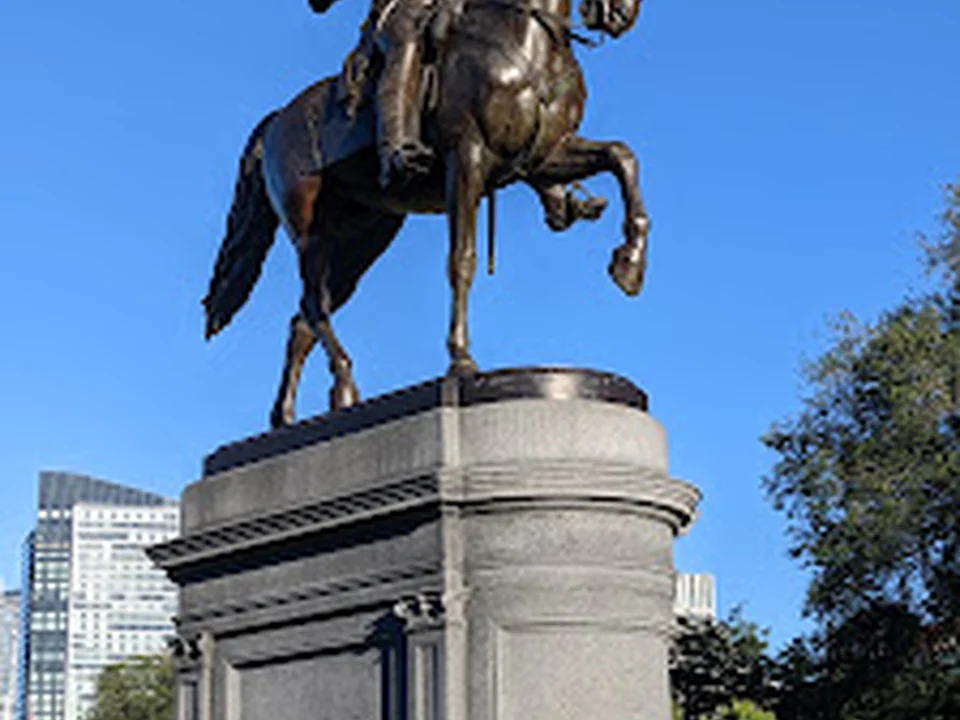 George Washington Statue