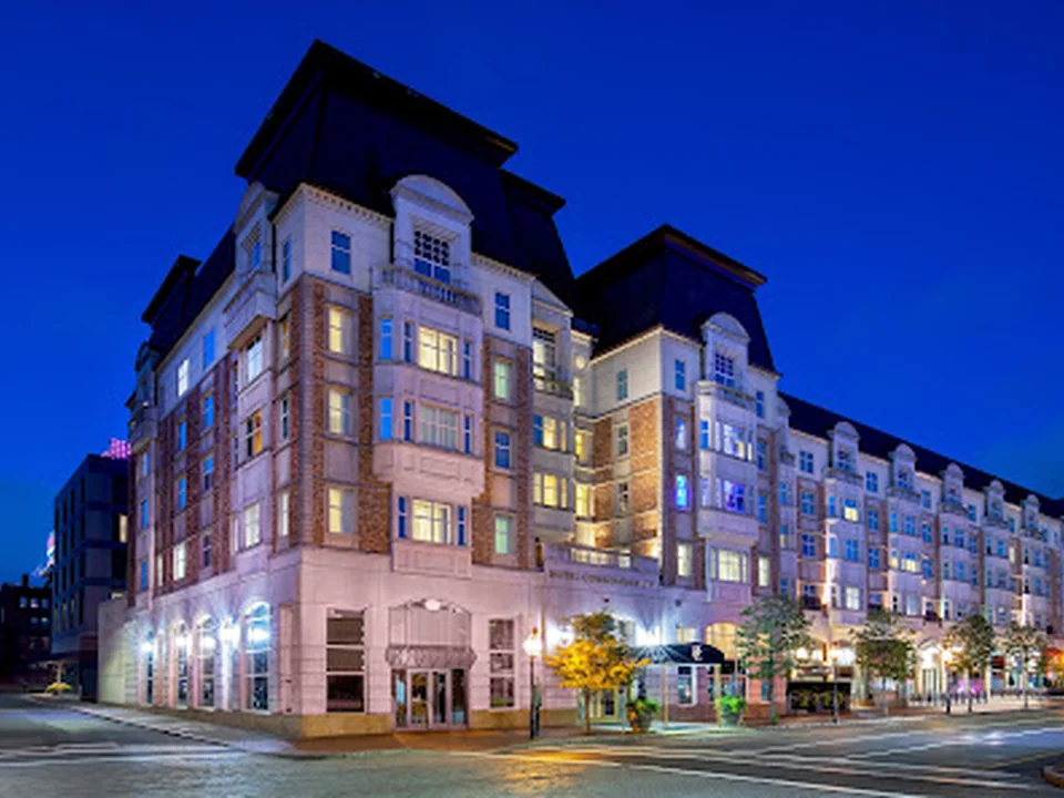 Hotel Commonwealth