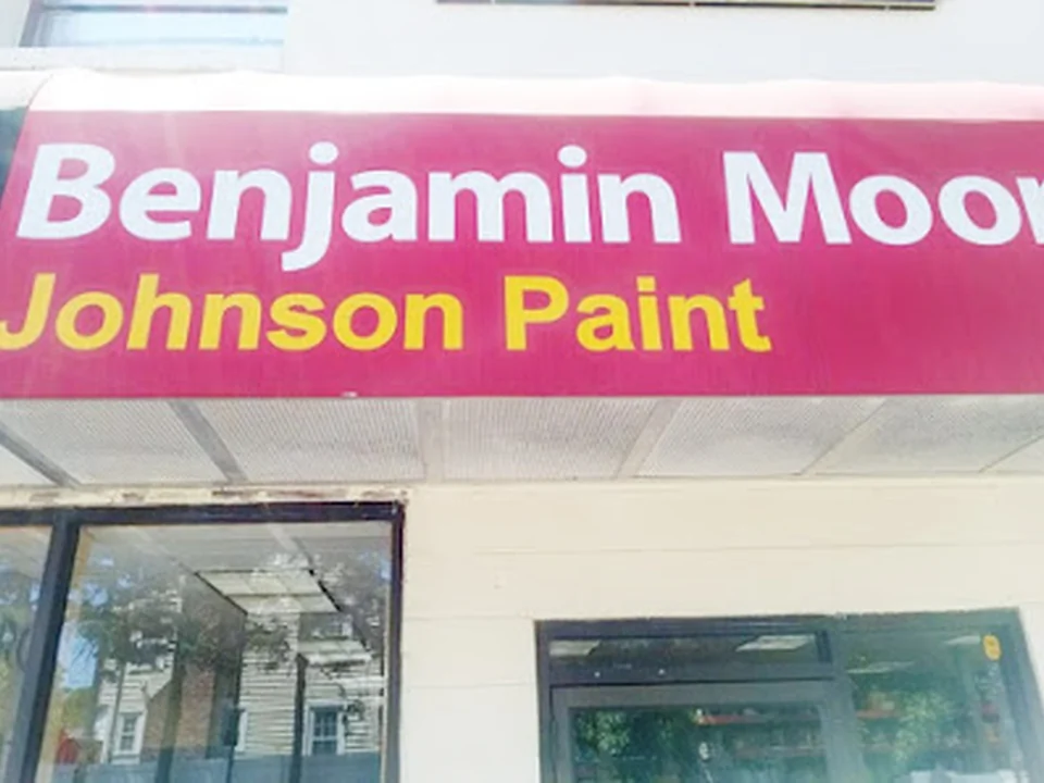 Foto de Johnson Paint, a Ring's End brand