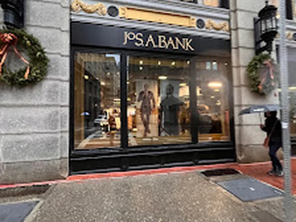 Jos A. Bank