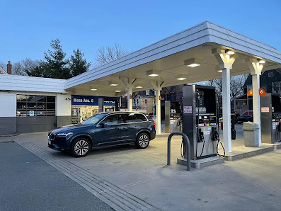 Junior's Automotive & Gas