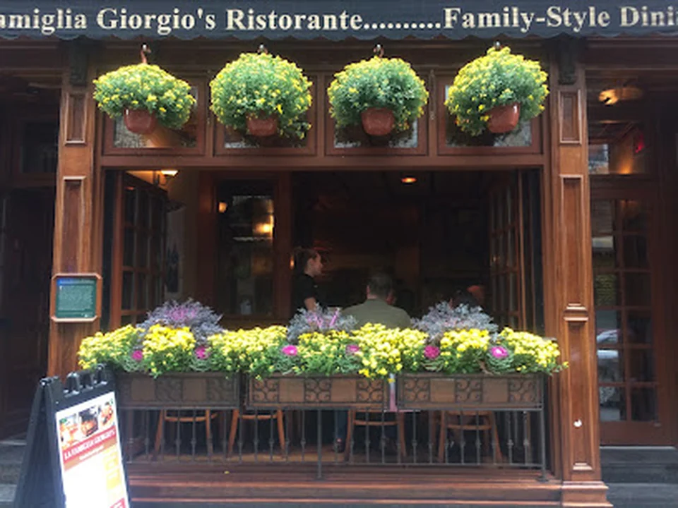 La Famiglia Giorgio's Restaurant
