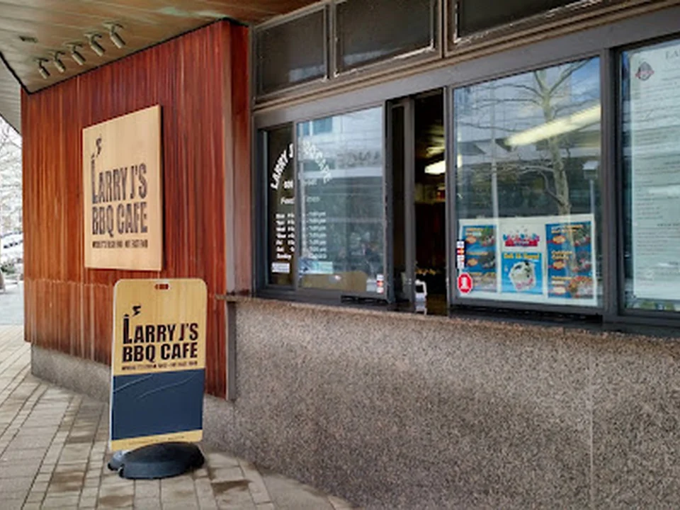 Larry J's BBQ Cafe