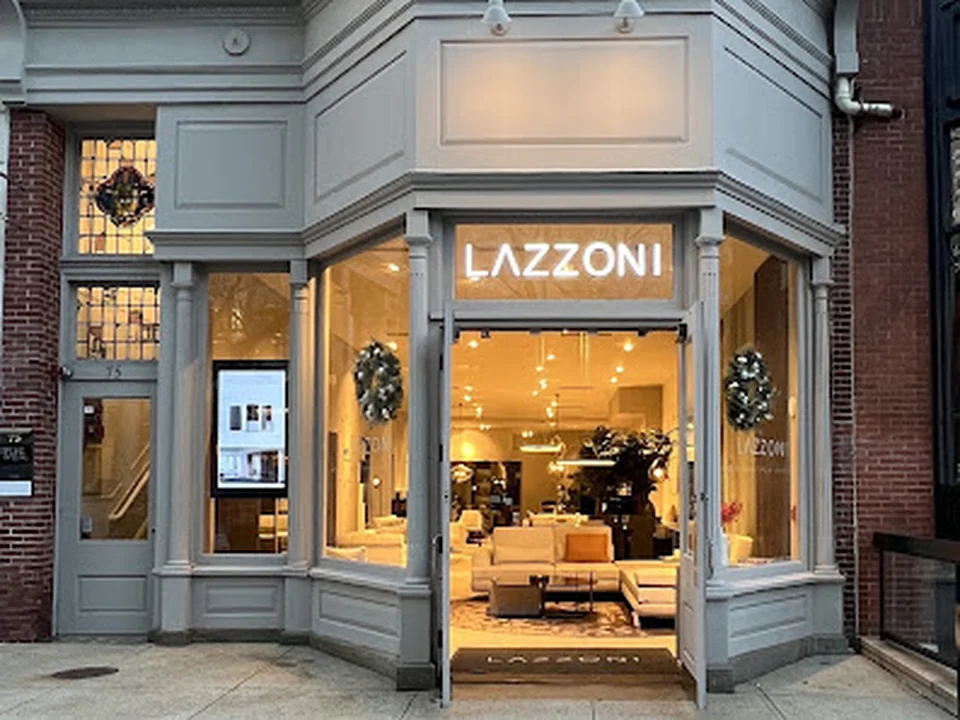 LAZZONI Furniture & Closets