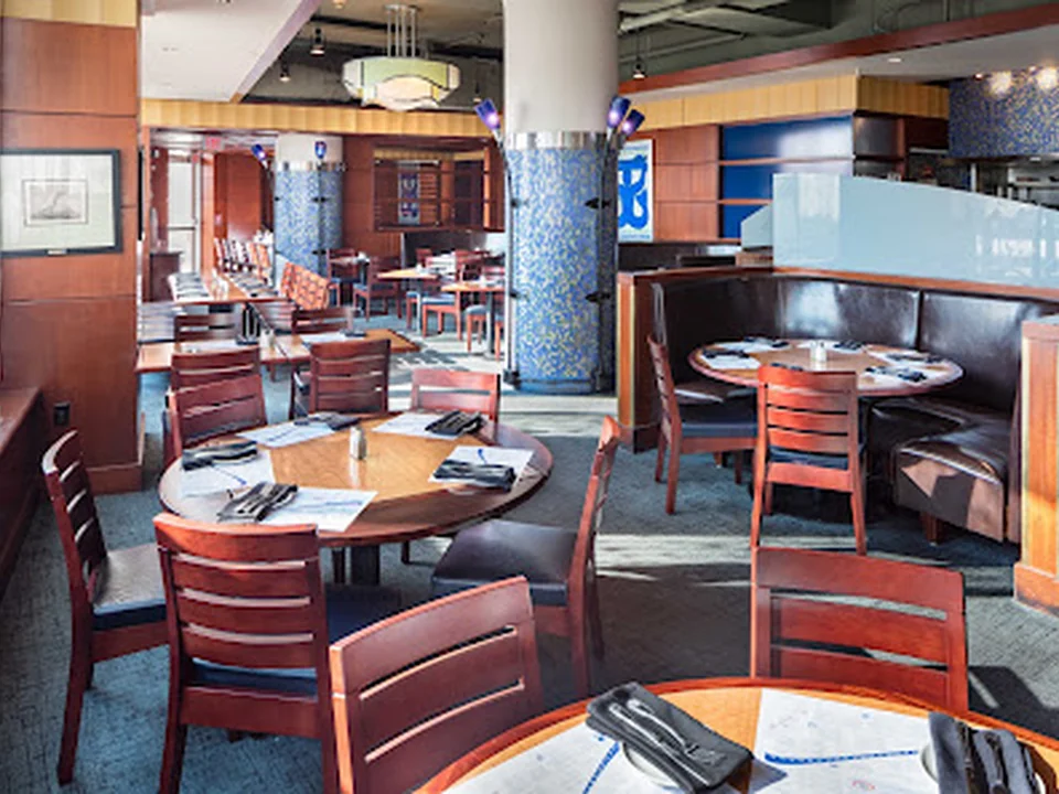 Legal Sea Foods - Long Wharf