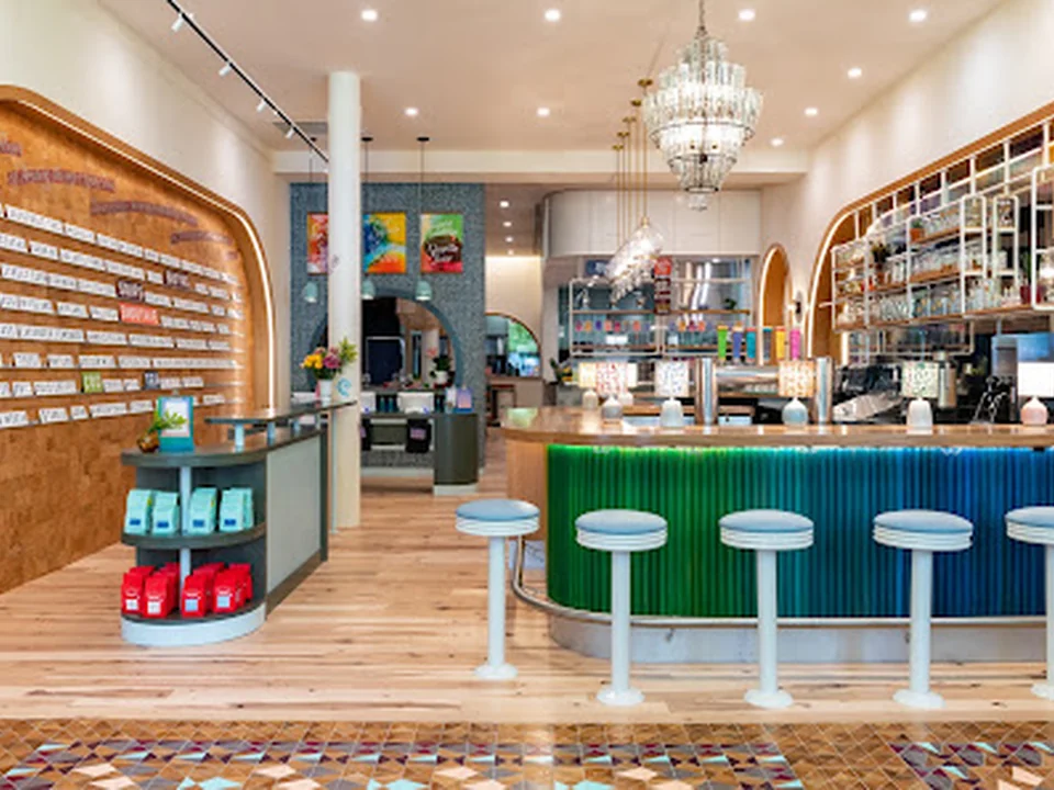 Life Alive Organic Cafe Back Bay
