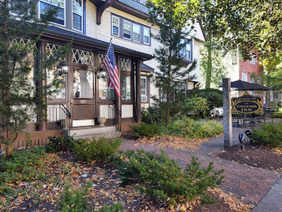 Longwood Inn