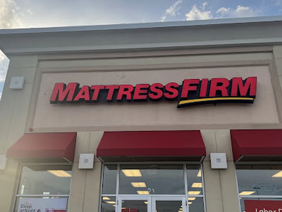 Mattress Firm Outlet - Everett