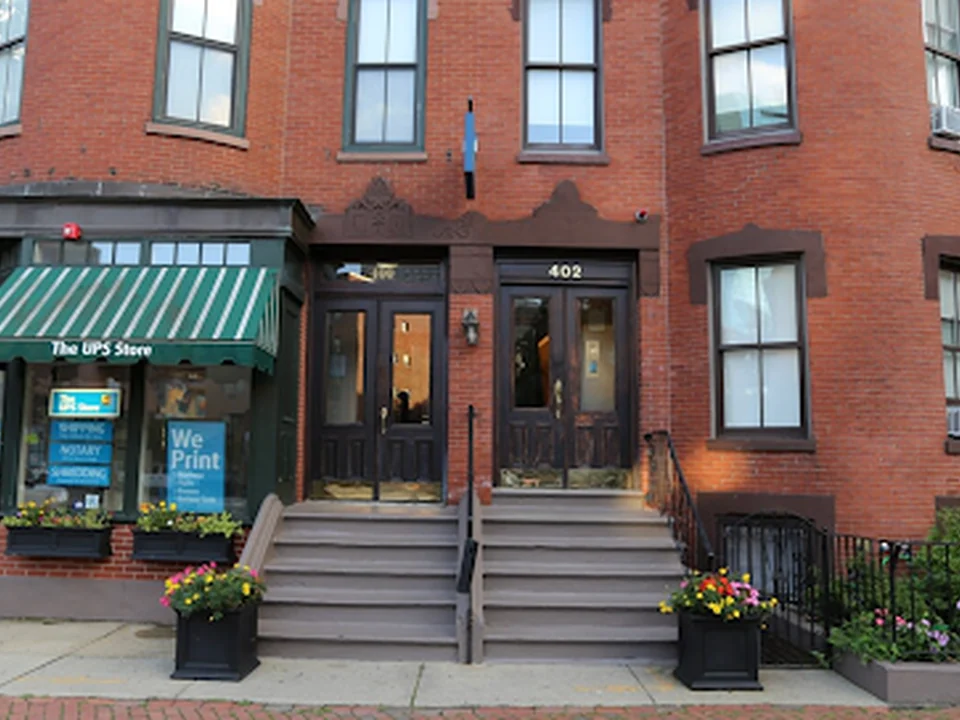 Maverick Suites at 402 Columbus Avenue
