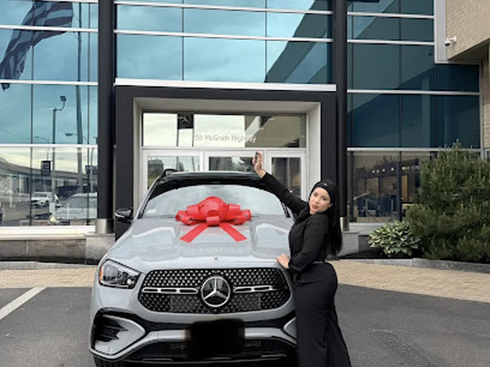 Foto de Mercedes-Benz of Boston