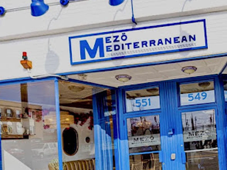 MEZŌ Mediterranean