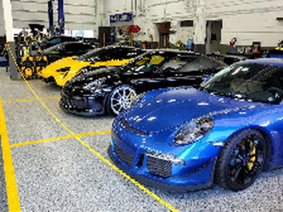 Mike's Auto Body North