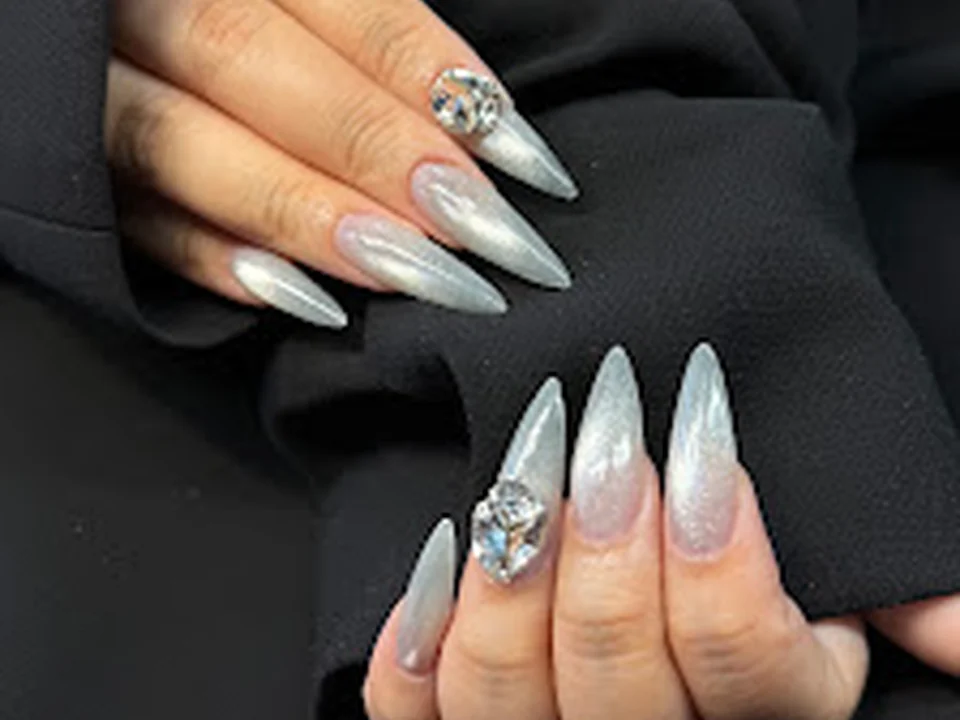 Miss Rainbow Nails Lounge