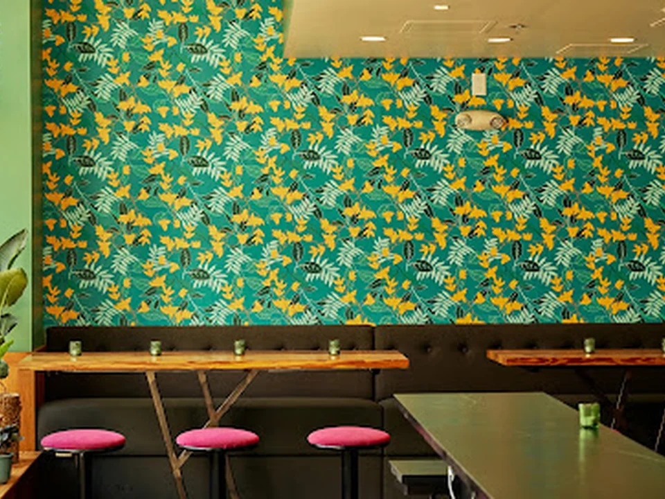 Moon Bar