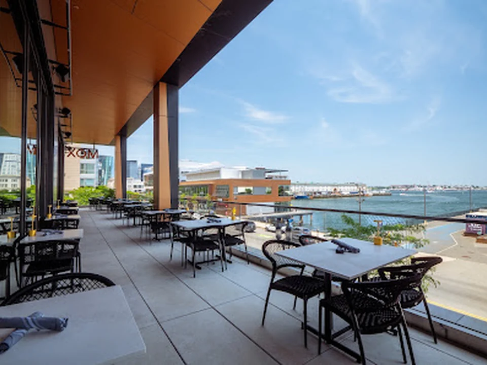 Moxies Boston Seaport Restaurant