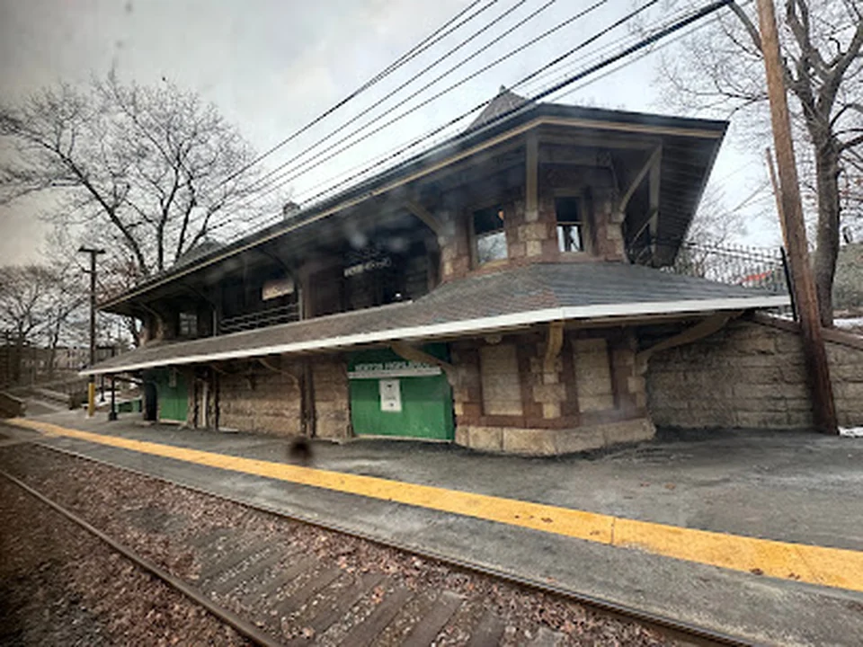 Newton Highlands