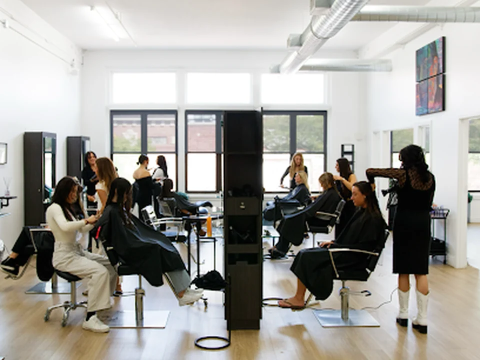 Ochoa Salon