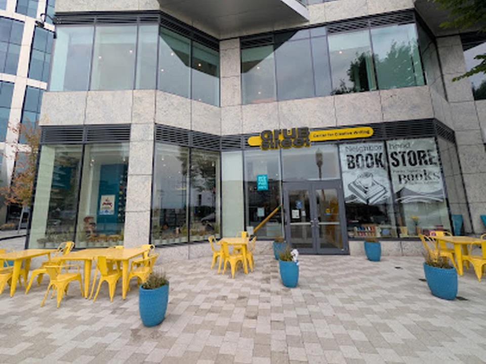 Porter Square Books: Boston Edition