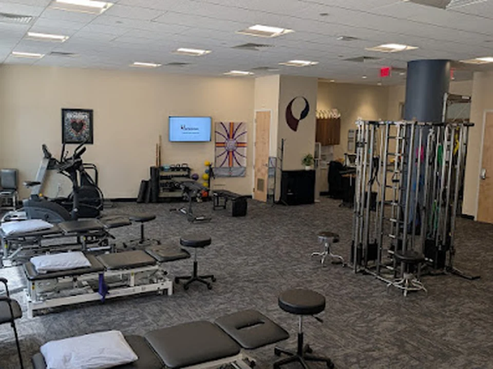 Foto de Professional Physical Therapy - Boston Financial District MA