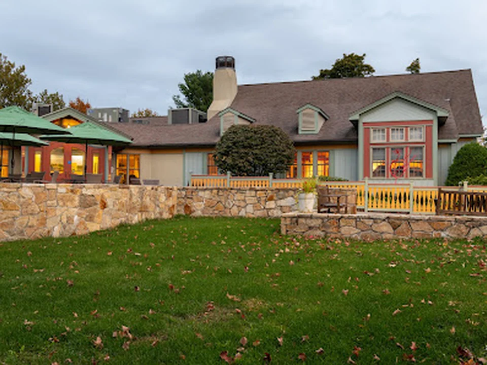 Scandinavian Living Center
