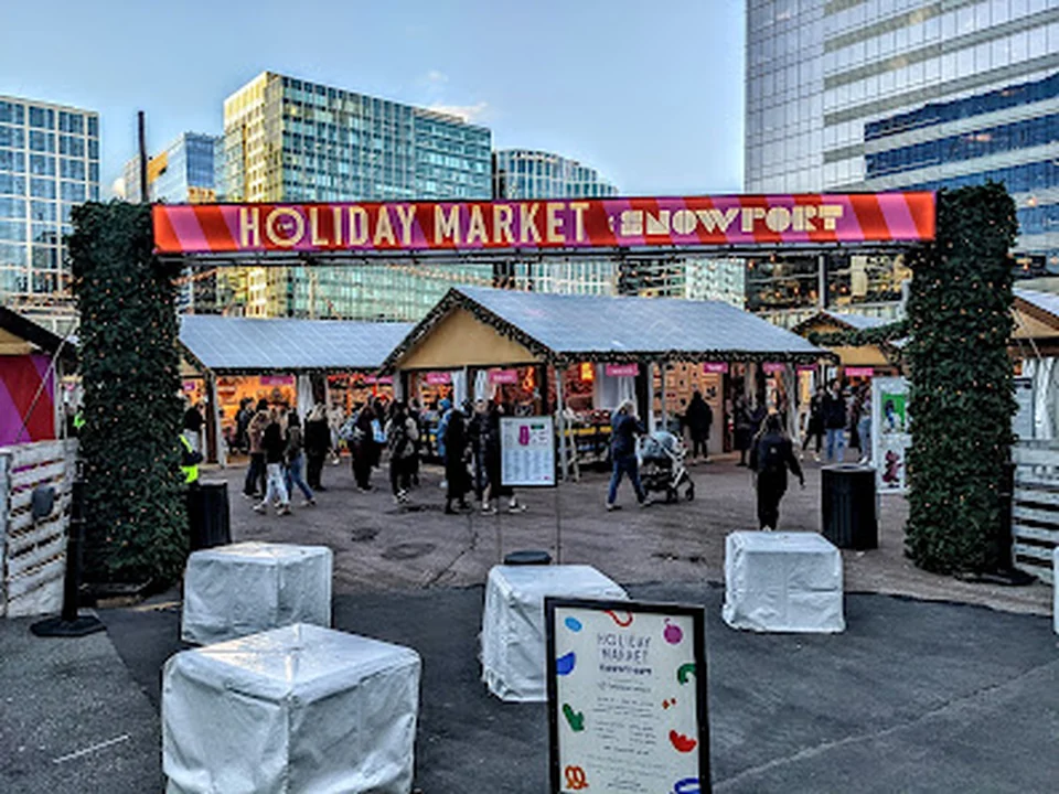 Seaport Summer Market