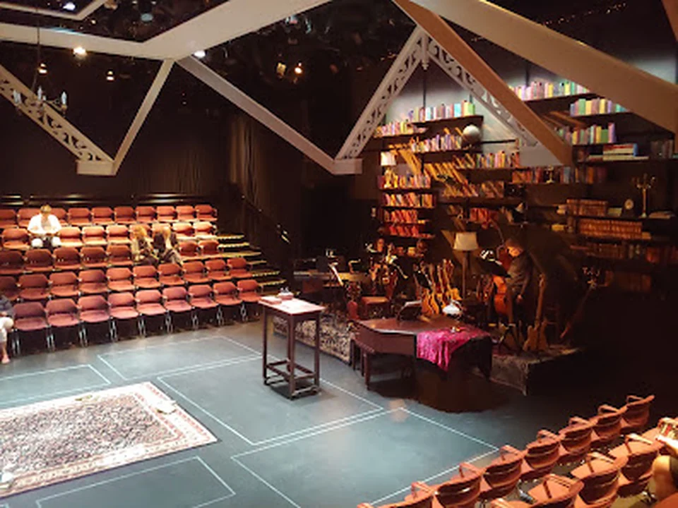 SpeakEasy Stage Company