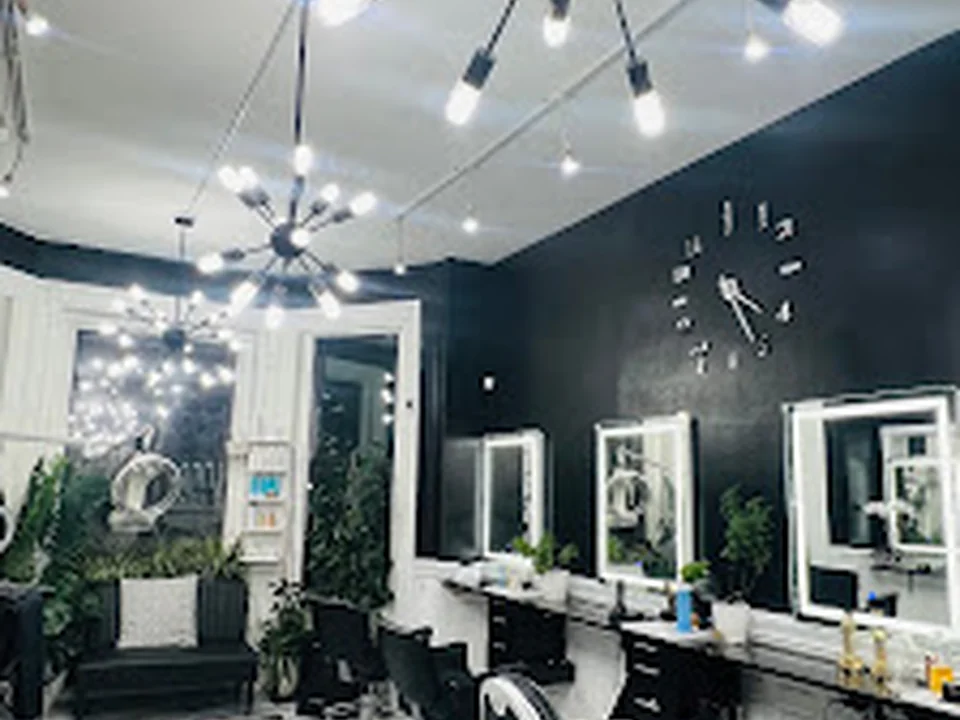 Street Salon & Barber Shop