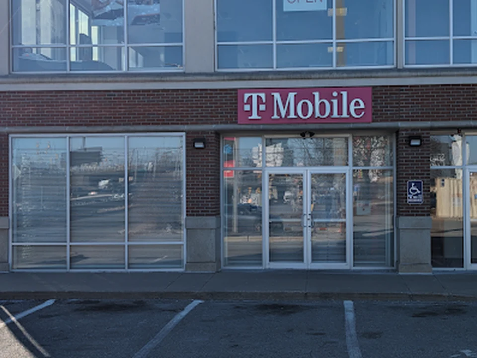 T-Mobile Experience Store