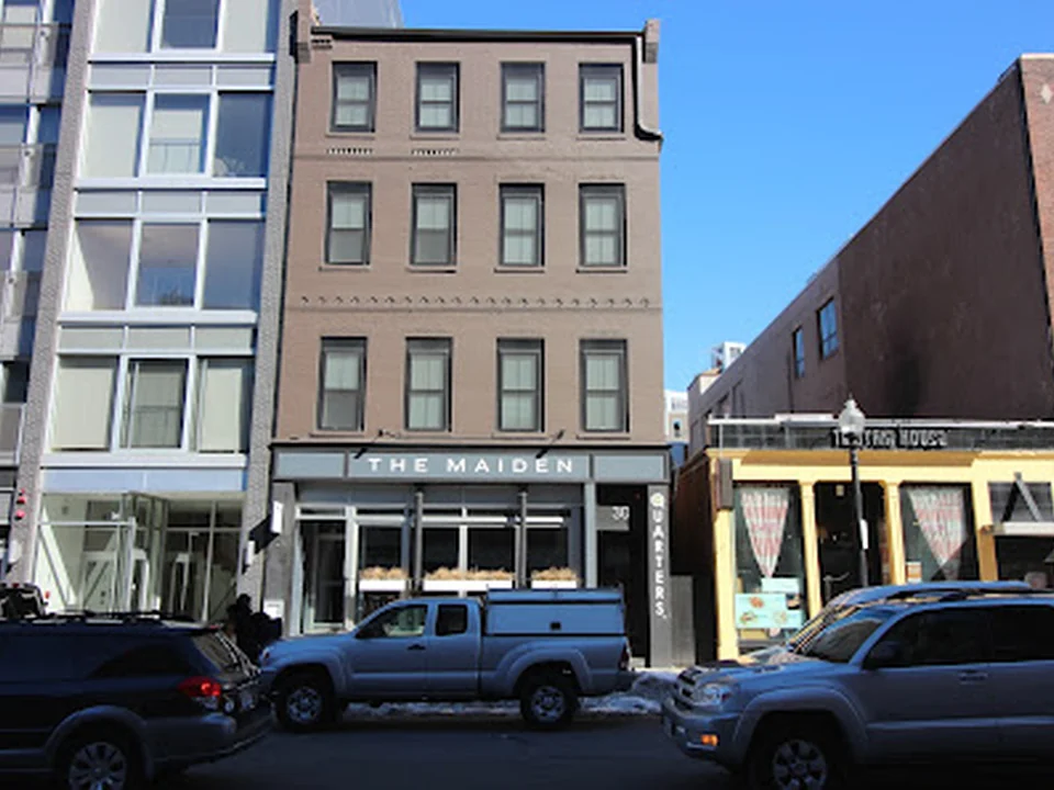 Thatch Quarters on Broadway