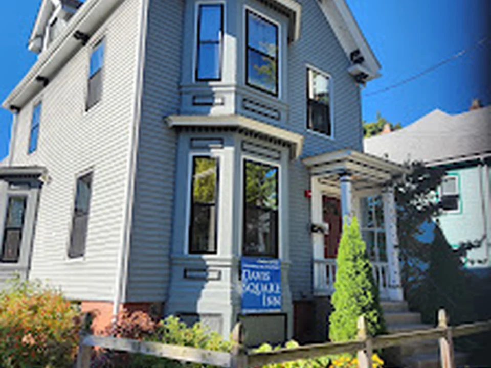 The Davis Square Inn
