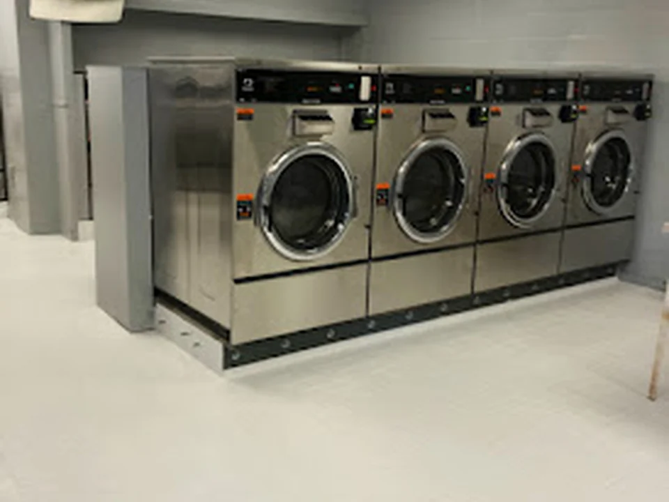 Top Wash Laundromats & Wash and fold