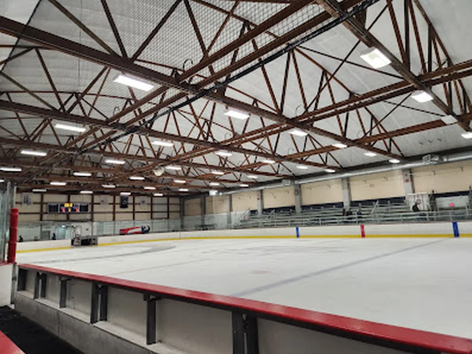 Veterans Memorial Rink