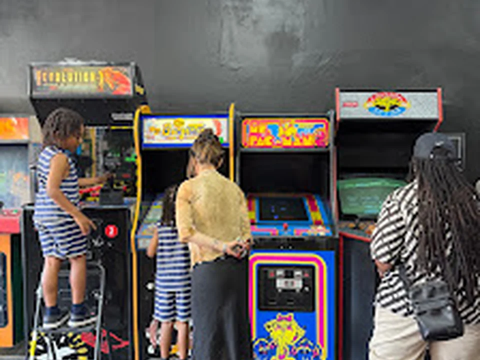 Vivant Vintage Allston
