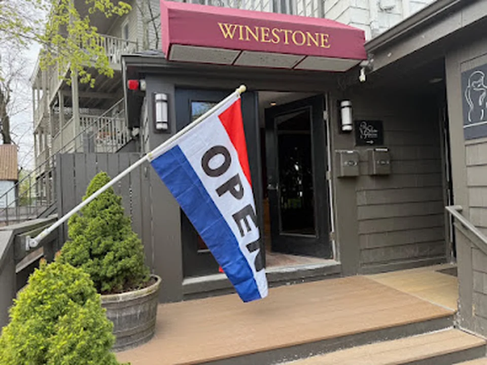 Winestone