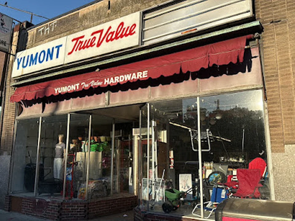 Yumont True Value Hardware